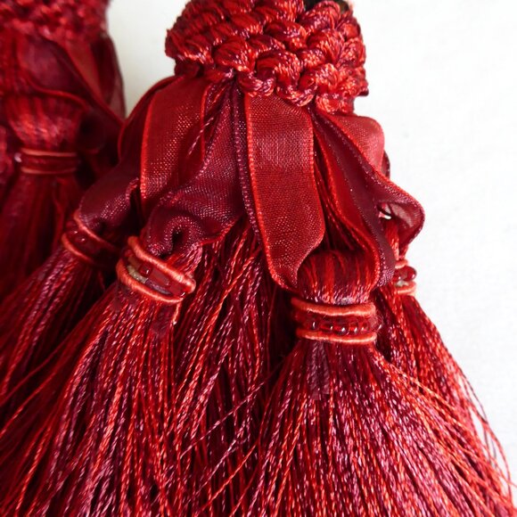 NEW 5” DECORATIVE ACCENT ROYAL CROWN TOPPED RED BURGUNDY BEADED RIBBON TASSEL - Picture 9 of 9